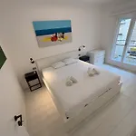 Art *