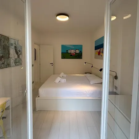 Art - Reception Apartment *