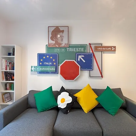 Art Apartment * Trieste